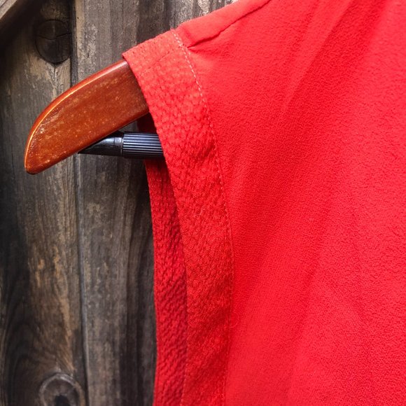 Helmut Lang 100% silk sleeveless blouse - sz small - Picture 5 of 8